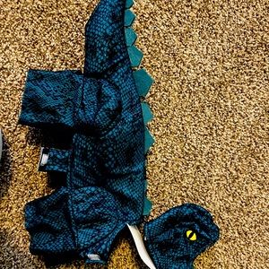 Small dog dinosaur costume brand new